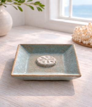 Sand Dollar Craquelure Dish